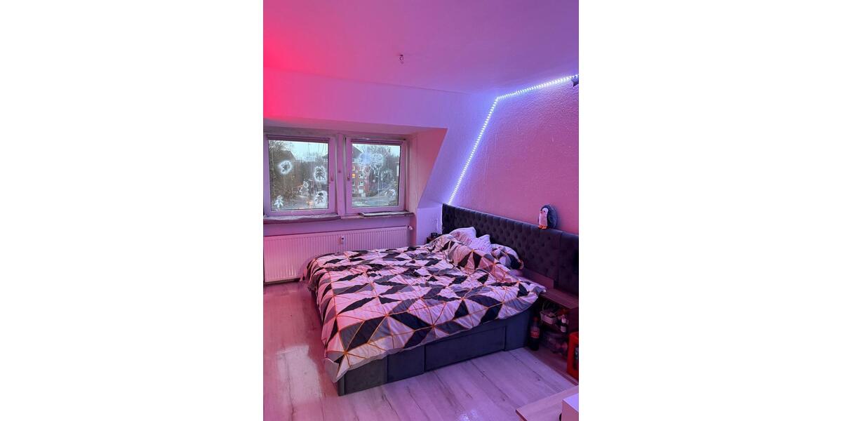 Dachgeschoßwohnung Emden - 3 Zimmer, 65 m&sup2;, 790&euro; | Angebot:25420061