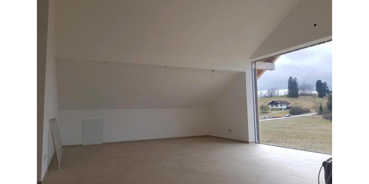 Dachgeschoßwohnung Füssen - 1 Zimmer, 100 m&sup2;, 1.250&euro; | Angebot:25542966