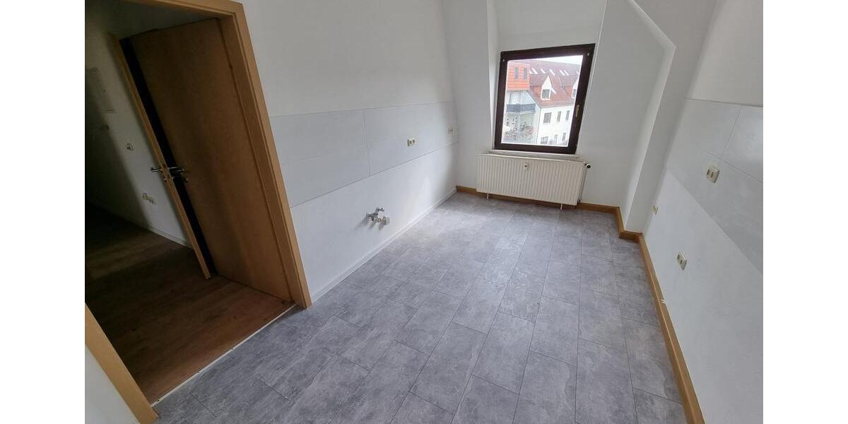 Dachgeschoßwohnung Werdau - 3 Zimmer, 55 m&sup2;, 396&euro; | Angebot:26548283