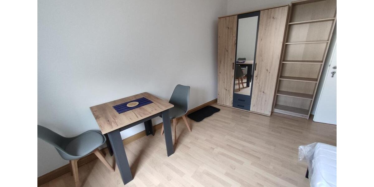 Wohnen auf Zeit Pirmasens Niedersimten - 4 Zimmer, 98 m&sup2;, 15&euro; | Angebot:22912473