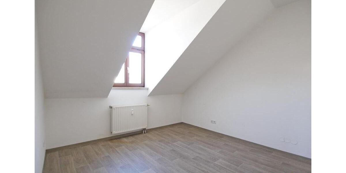Dachgeschoßwohnung Frankenberg (Sachsen) - 2 Zimmer, 50 m&sup2;, 300&euro; | Angebot:24659744