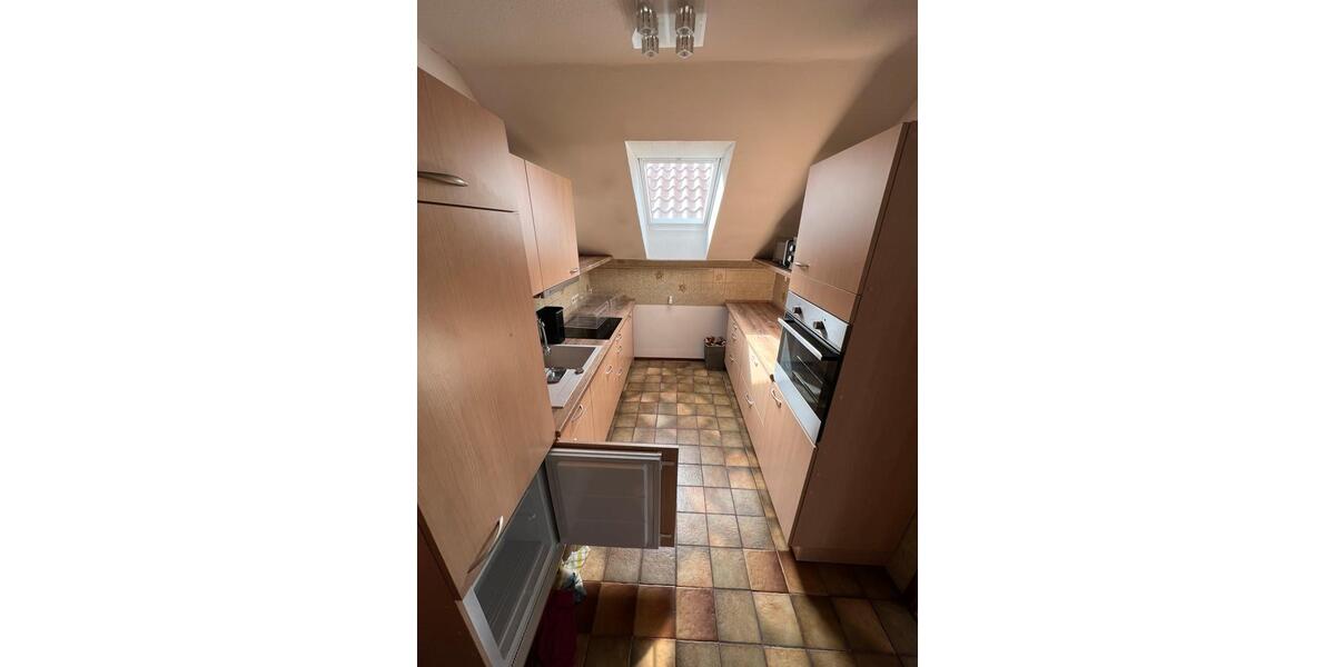 Dachgeschoßwohnung Sterup - 3 Zimmer, 108 m&sup2;, 1.056&euro; | Angebot:25844673