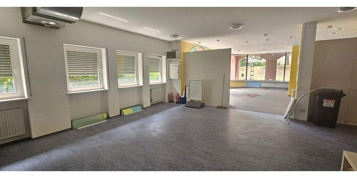 Gewerbeobjekt Sulzbach-Rosenberg Rosenberg - 700&euro; | Angebot:24647427