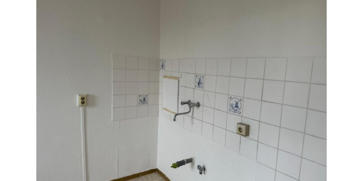 Etagenwohnung Staßfurt - 4 Zimmer, 80 m&sup2;, 440&euro; | Angebot:17732122