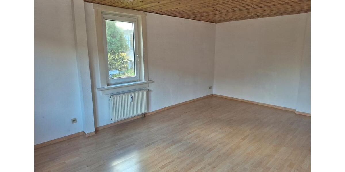 Etagenwohnung Friedrichroda - 3 Zimmer, 86 m&sup2;, 620&euro; | Angebot:24690277