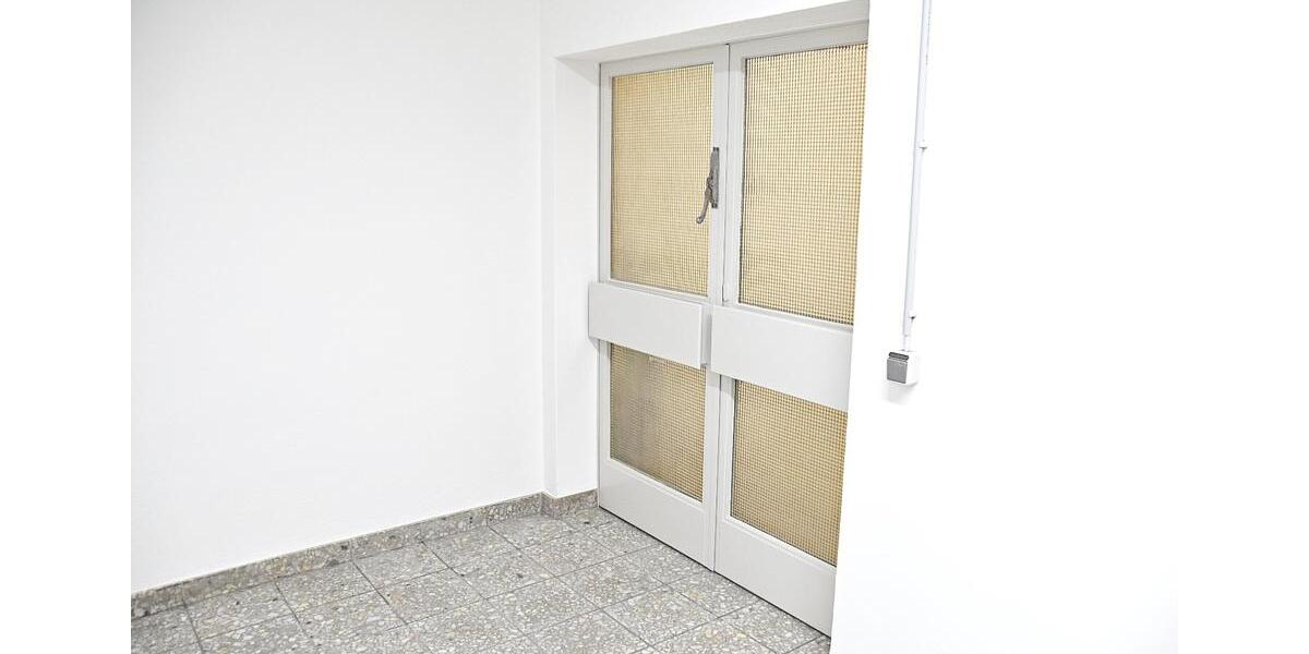 Gewerbeobjekt Düsseldorf Stadtbezirk 9 - 300&euro; | Angebot:24864761