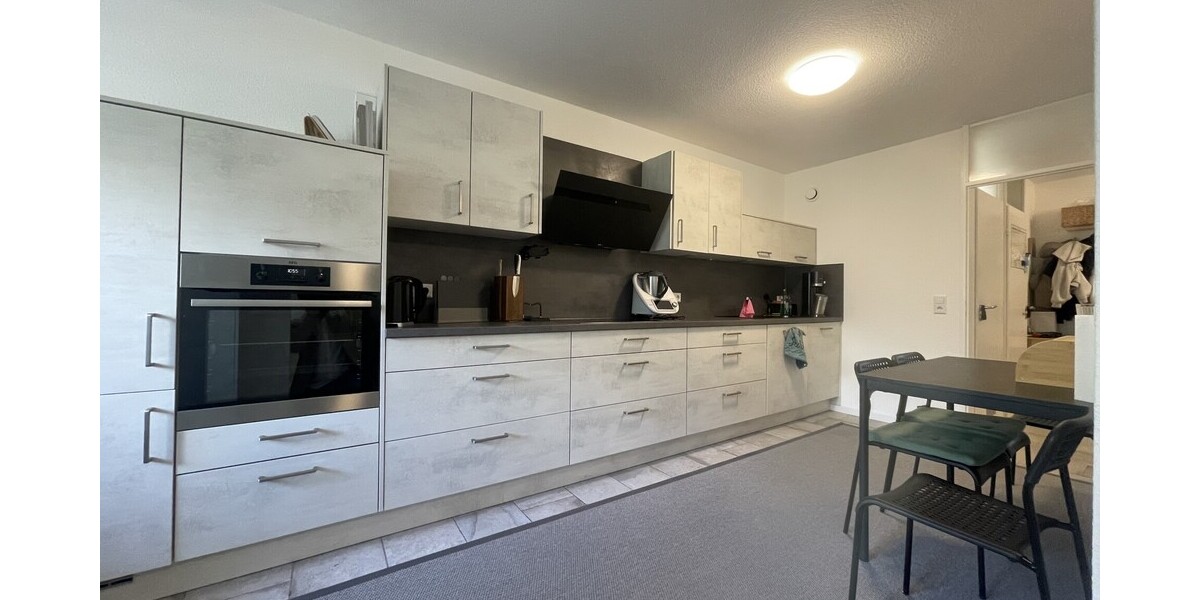 Stadtnah: Schöne 2,5-Zimmer Wohnung mit Einbauküche und Balkon - Etagenwohnung Gaggenau | Angebot:26035645