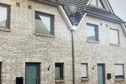 Schöne Doppelhaushälfte( rechts ) in Oldenburg - Osternburg 4 zimmer