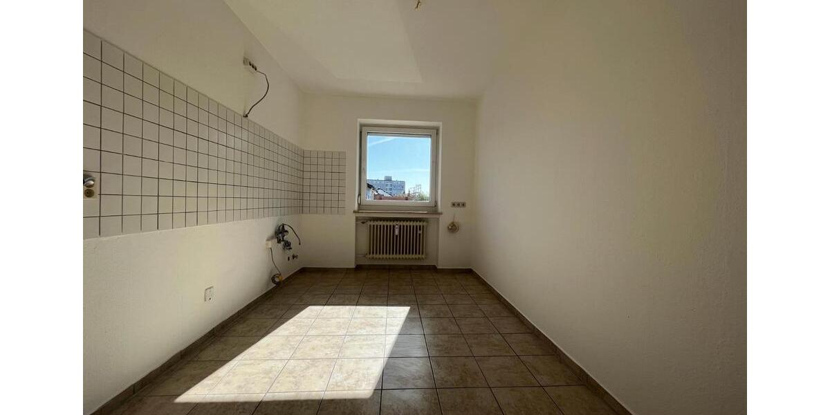 Etagenwohnung Buchloe - 3 Zimmer, 84 m&sup2;, 1.100&euro; | Angebot:26040540
