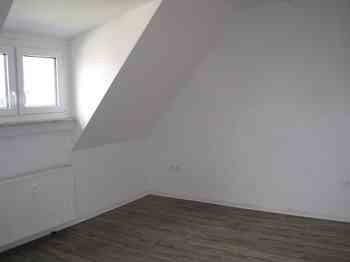 Für den Sommer planen und jetzt besichtigen - 3 Zimmer Wohnung in Stadtlage zimmer