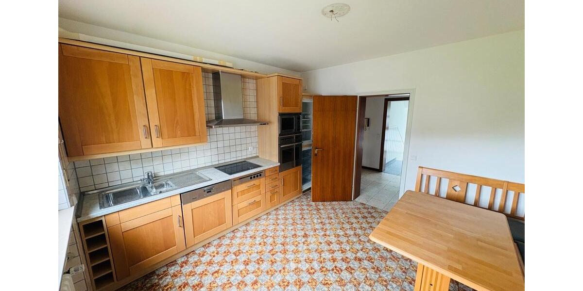 Etagenwohnung Euskirchen - 3 Zimmer, 120 m&sup2;, 1.295&euro; | Angebot:26648896