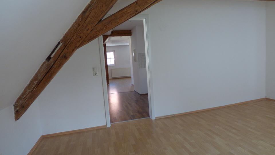 Dachgeschoßwohnung Weißenburg in Bayern - 2.5 Zimmer, 60 m&sup2;, 500&euro; | Angebot:26268472