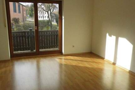 Wohnung Lengenfeld - 1 Zimmer, 35 m&sup2;, 250&euro; | Angebot:23939828