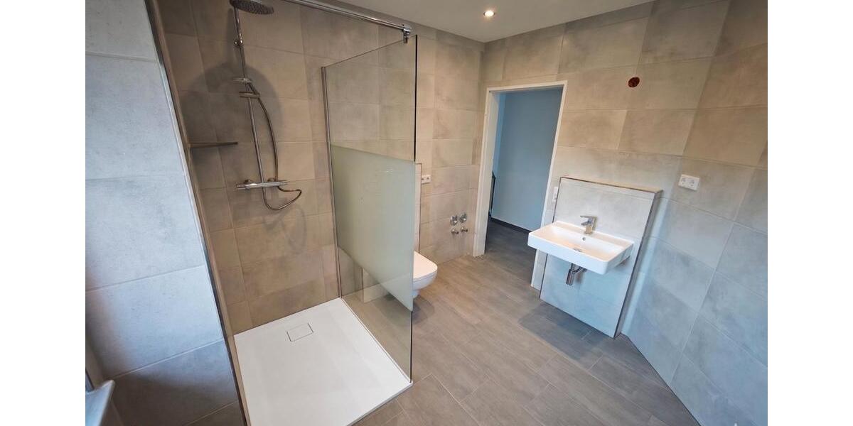 Etagenwohnung Bad Langensalza - 2 Zimmer, 76 m&sup2;, 750&euro; | Angebot:26224403