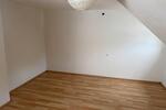 Wohnen auf Zeit Villingen-Schwenningen Schwenningen - 6 Zimmer, 205 m&sup2;, 450&euro; | Angebot:26594591