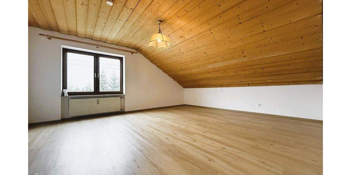 Etagenwohnung Wettstetten - 4 Zimmer, 180 m&sup2;, 1.440&euro; | Angebot:23851853