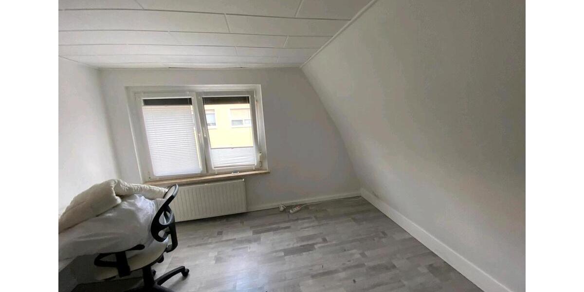 Doppelhaushälfte Nauen - 6 Zimmer, 100 m&sup2;, 2.000&euro; | Angebot:26194035