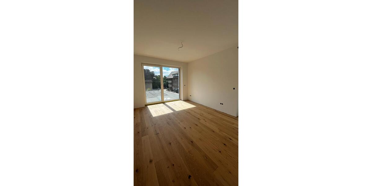 Etagenwohnung Halle - 3 Zimmer, 80 m&sup2;, 1.210&euro; | Angebot:26459545