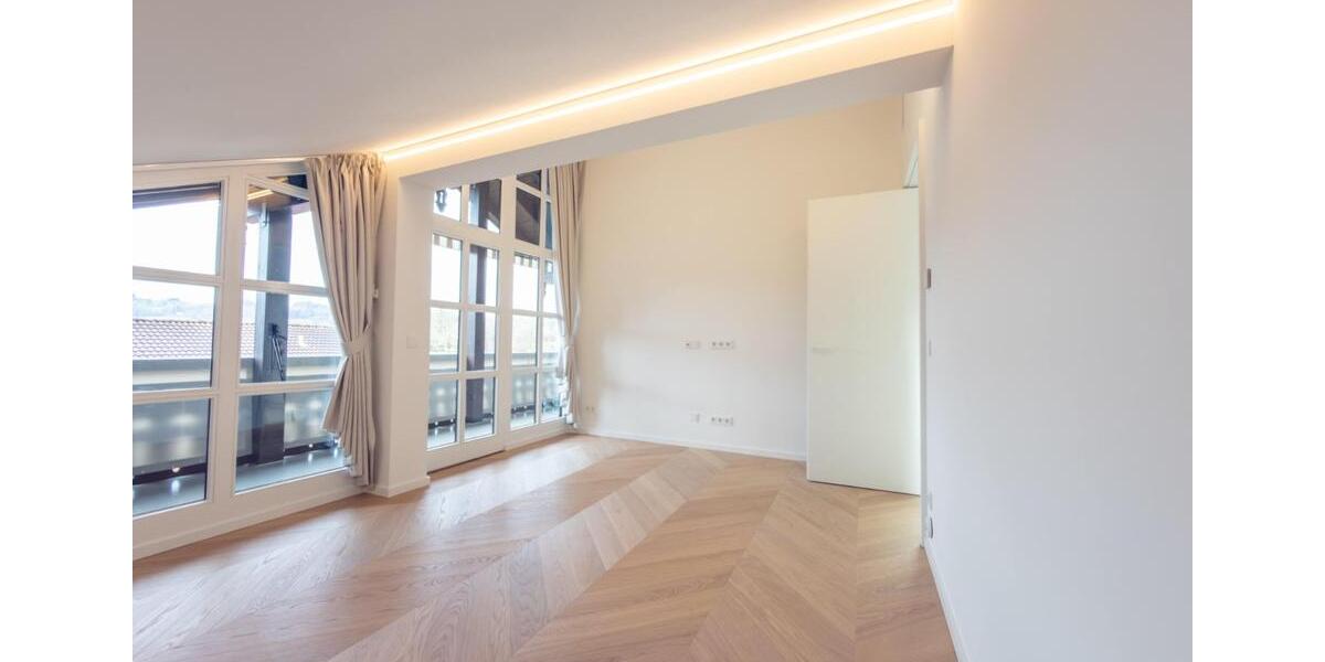 Dachgeschoßwohnung Bad Feilnbach - 3 Zimmer, 104 m&sup2;, 1.500&euro; | Angebot:23864441