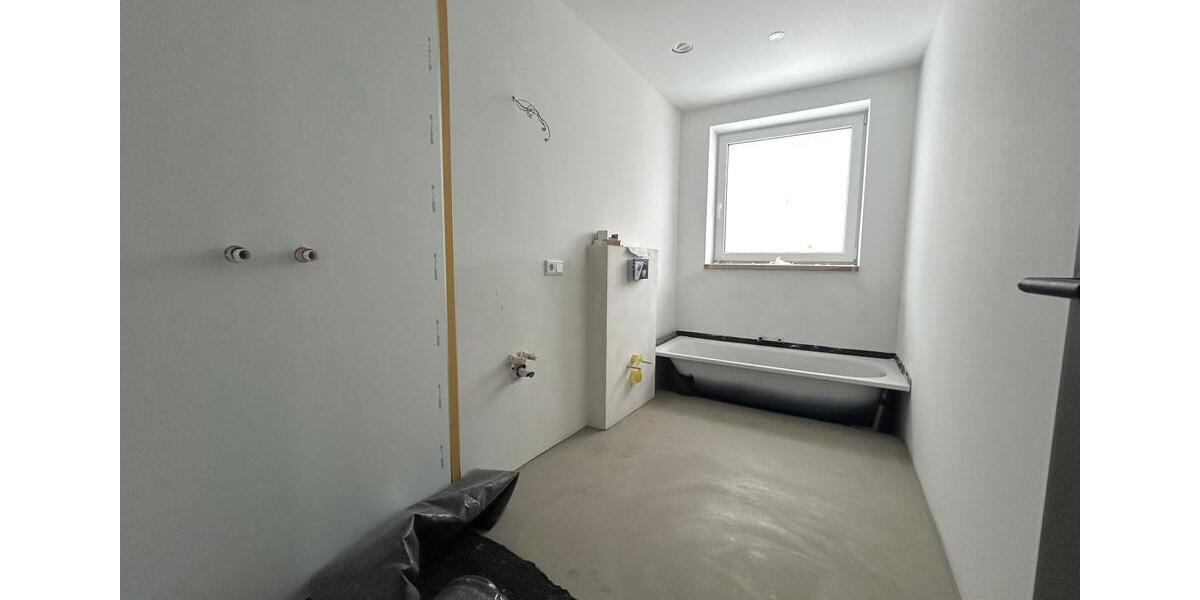 Erdgeschoßwohnung Wiefelstede - 4 Zimmer, 129 m&sup2;, 1.450&euro; | Angebot:24950148