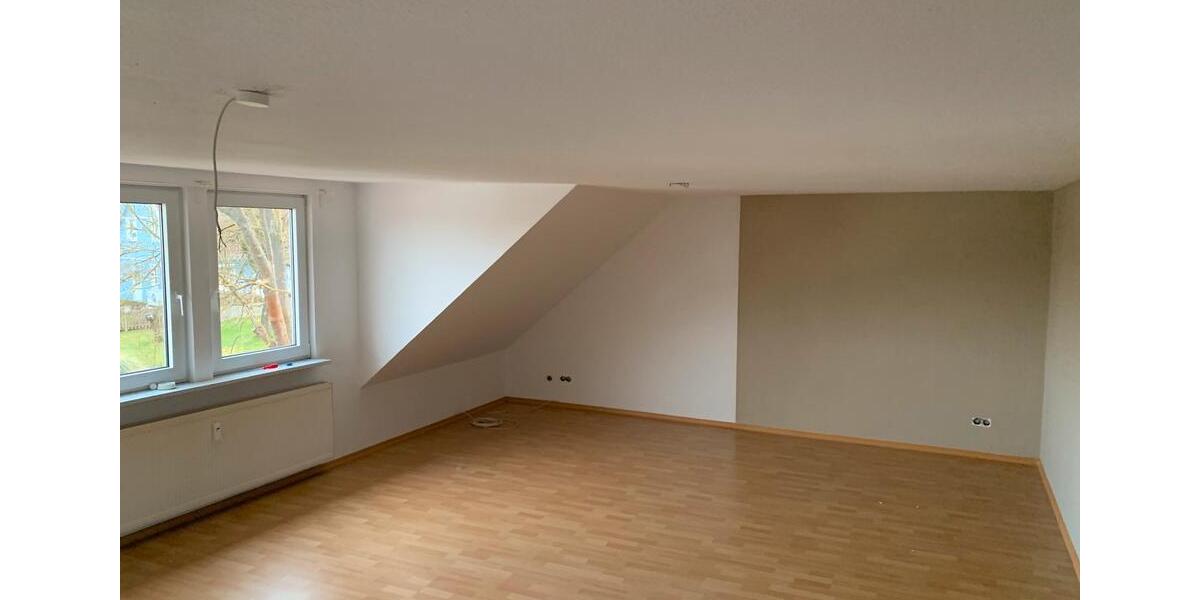 Dachgeschoßwohnung Hardegsen - 4 Zimmer, 119 m&sup2;, 720&euro; | Angebot:25225897