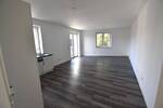 HELL - MODERN - BALKON - FAHRSTUHL - STELLPLATZ!