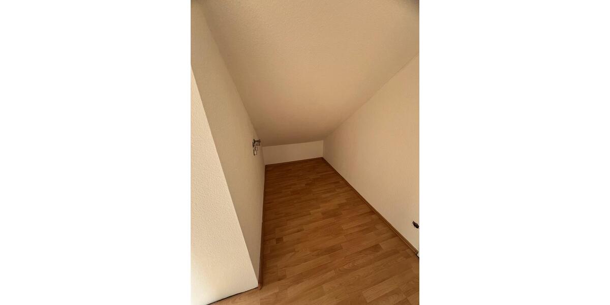 Dachgeschoßwohnung Herne Sodingen - 2.5 Zimmer, 45 m&sup2;, 400&euro; | Angebot:25926348