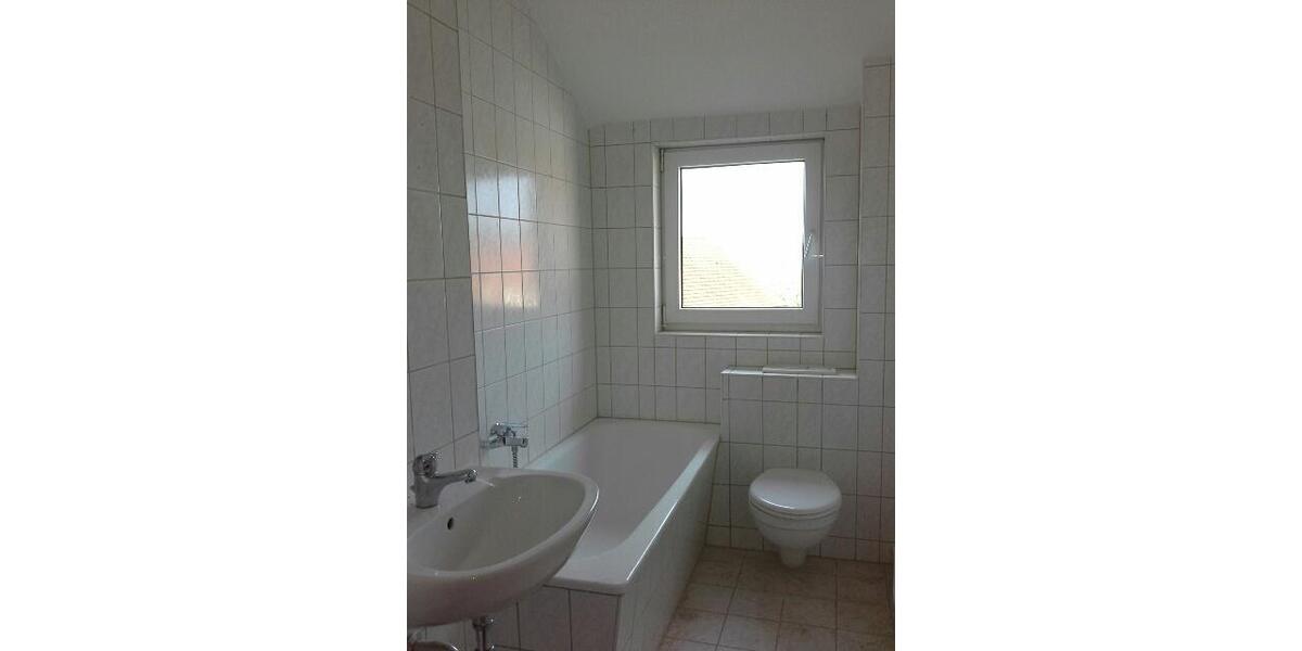 Dachgeschoßwohnung Mülsen - 2 Zimmer, 43 m&sup2;, 290&euro; | Angebot:23873135