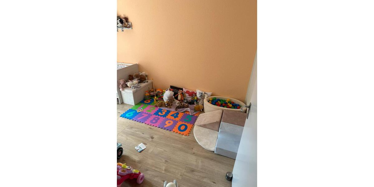 Etagenwohnung Wilhelmshaven Heppens - 5 Zimmer, 93 m&sup2;, 629&euro; | Angebot:26536420