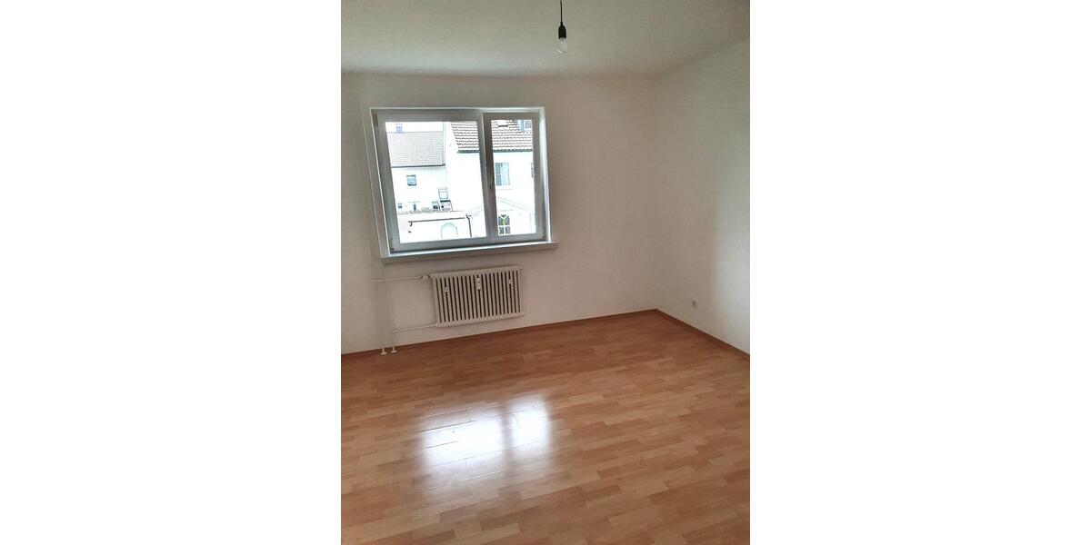 Etagenwohnung Durach - 3 Zimmer, 67 m&sup2;, 690&euro; | Angebot:24981679