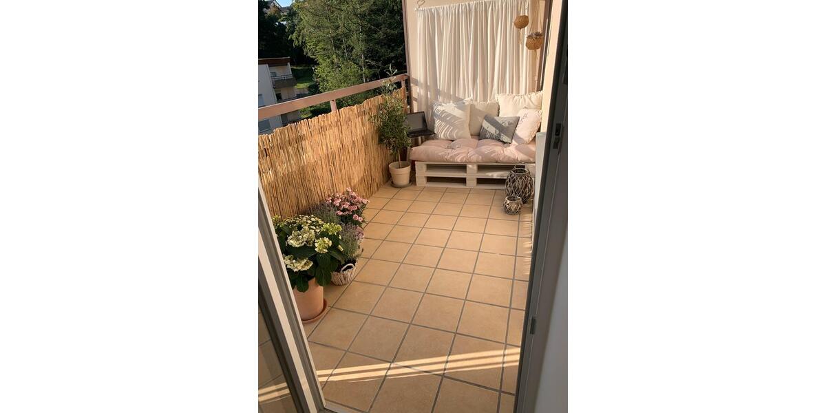 Etagenwohnung Pforzheim Eutingen - 2 Zimmer, 65 m&sup2;, 1.020&euro; | Angebot:26700992