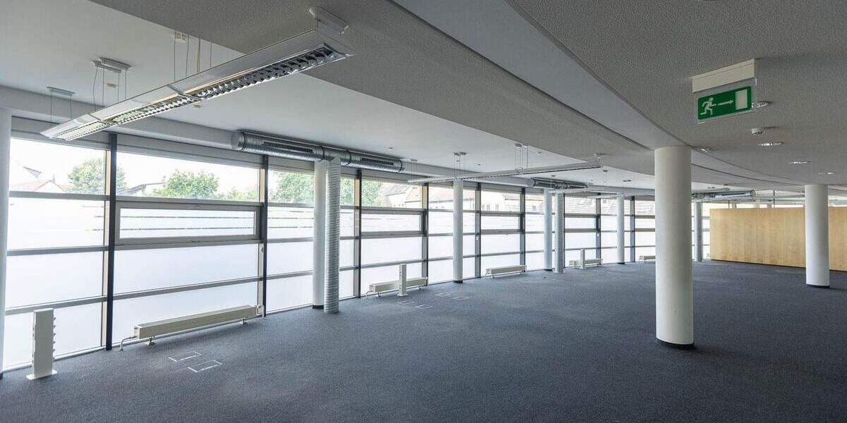 Große Gewerbeeinheit im Zentrum von Merseburg, Top Lage in hochfrequentierter Fußgängerzone! zimmer