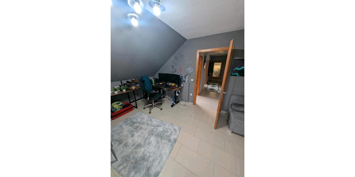 Dachgeschoßwohnung Gütersloh Avenwedde - 3 Zimmer, 50 m&sup2;, 595&euro; | Angebot:26686420