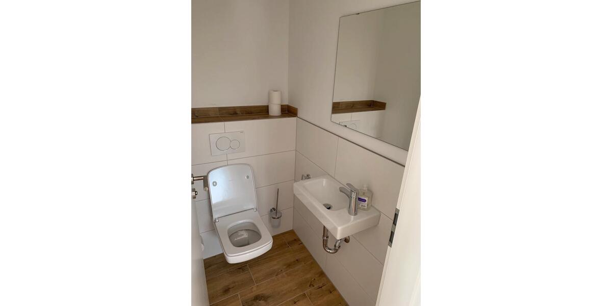 Wohnen auf Zeit Simbach - 5 Zimmer, 110 m&sup2;, 400&euro; | Angebot:25368240