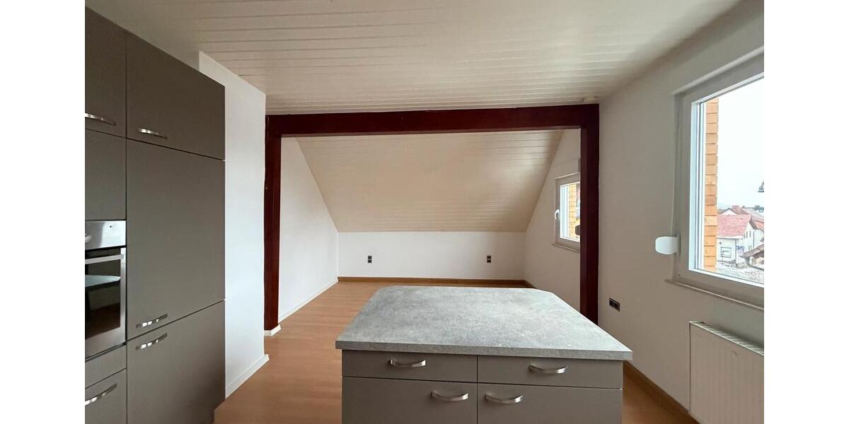 Etagenwohnung Neustadt bei Coburg - 3 Zimmer, 88 m&sup2;, 630&euro; | Angebot:24743225