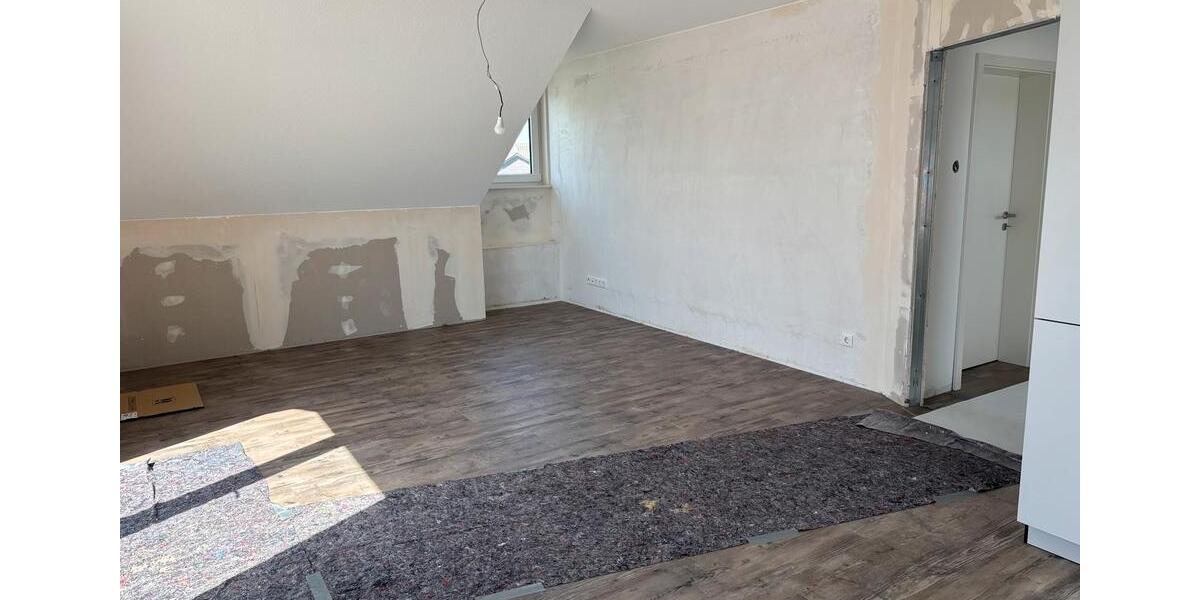 Dachgeschoßwohnung Wetzlar Dutenhofen - 3 Zimmer, 67 m&sup2;, 920&euro; | Angebot:26412904