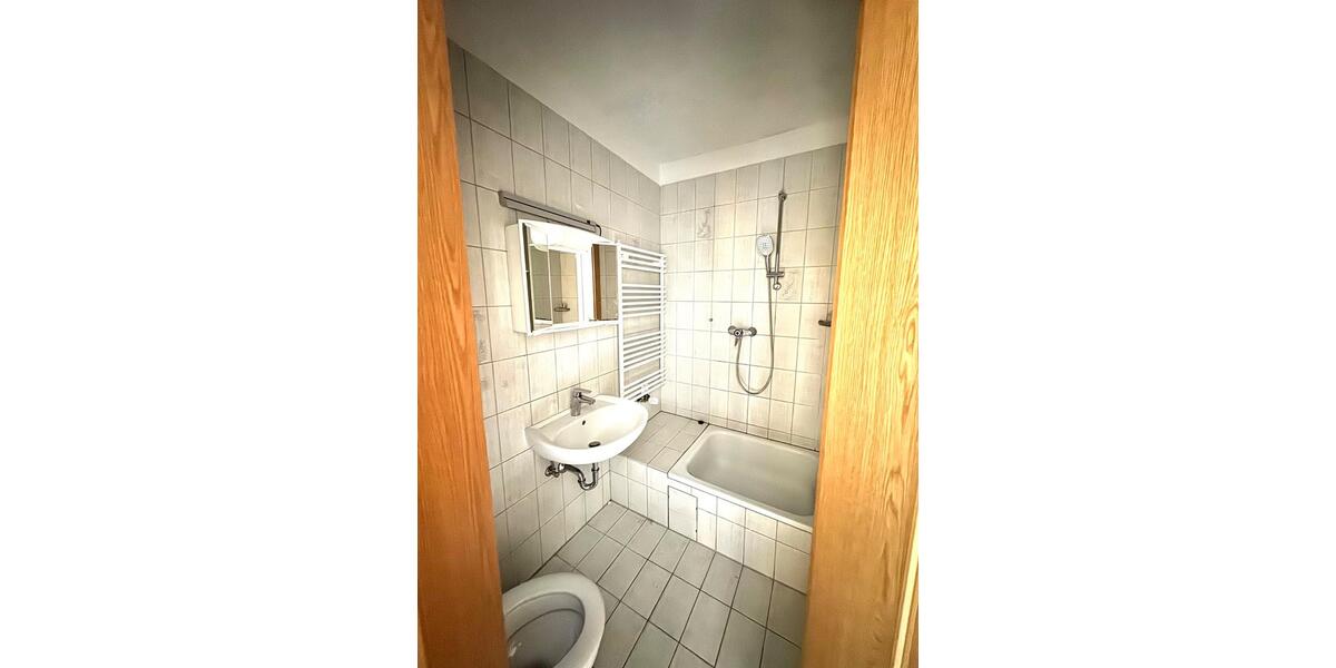 Etagenwohnung Essen Stadtbezirk IV - 4 Zimmer, 90 m&sup2;, 660&euro; | Angebot:25105176