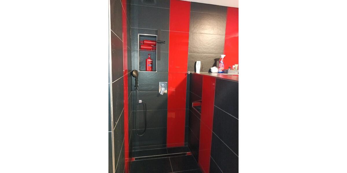Etagenwohnung Duisburg Essenberg - 2 Zimmer, 128 m&sup2;, 880&euro; | Angebot:26617918