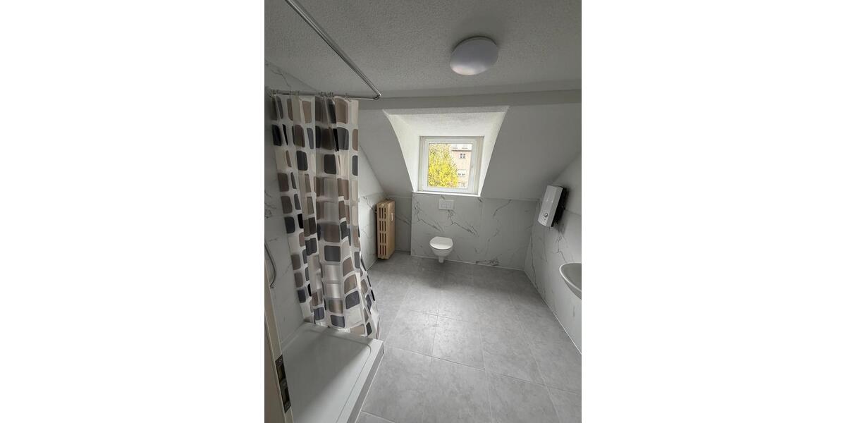 Dachgeschoßwohnung Idar-Oberstein Oberstein - 1 Zimmer, 100 m&sup2;, 500&euro; | Angebot:26123892
