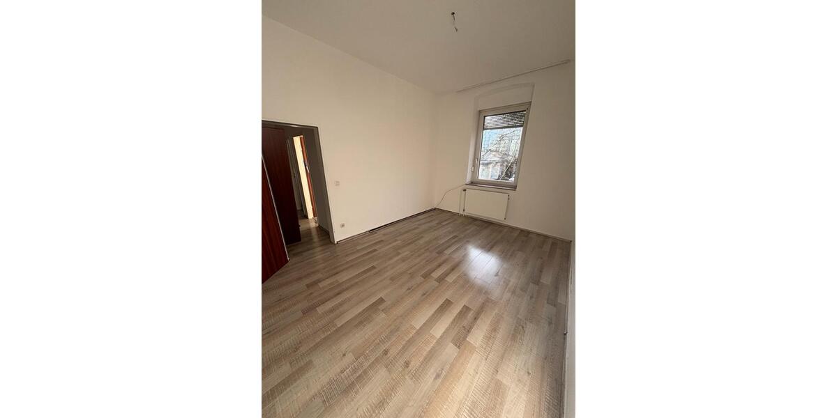 Erdgeschoßwohnung Gelsenkirchen Gelsenkirchen-Mitte - 2 Zimmer, 62 m&sup2;, 490&euro; | Angebot:25138311