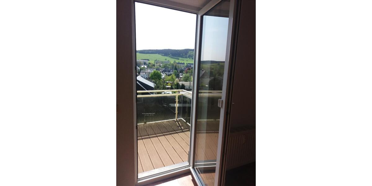 Dachgeschoßwohnung Crottendorf - 2 Zimmer, 51 m&sup2;, 310&euro; | Angebot:26006948