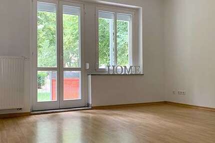 Wohnung zum Mieten in Chemnitz 325 € 53.96 m² 2 zimmer