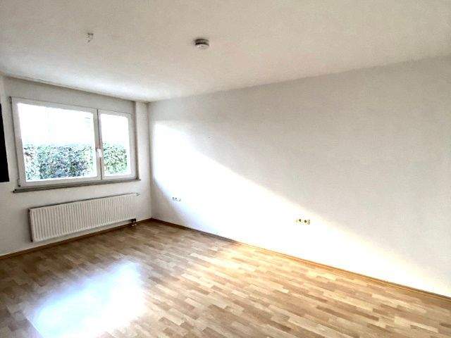 Etagenwohnung Stuttgart Weilimdorf - 4 Zimmer, 106 m&sup2;, 1.600&euro; | Angebot:25708291