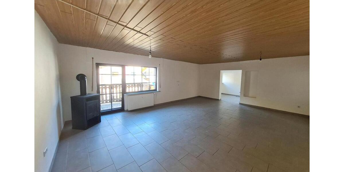 Erdgeschoßwohnung Wissen - 5 Zimmer, 140 m&sup2;, 850&euro; | Angebot:26116256