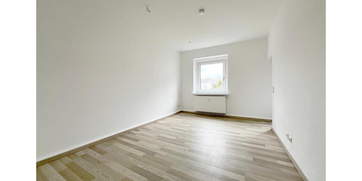 Etagenwohnung Glauchau - 2 Zimmer, 41 m&sup2;, 260&euro; | Angebot:26001490