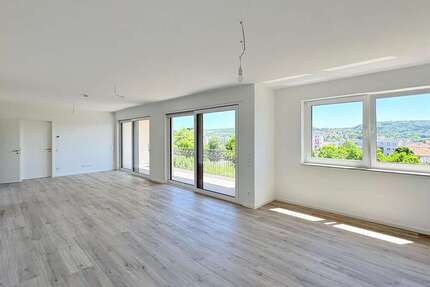 Wohnung Pforzheim - 4 Zimmer, 115 m&sup2;, 1.350&euro; | Angebot:26770420