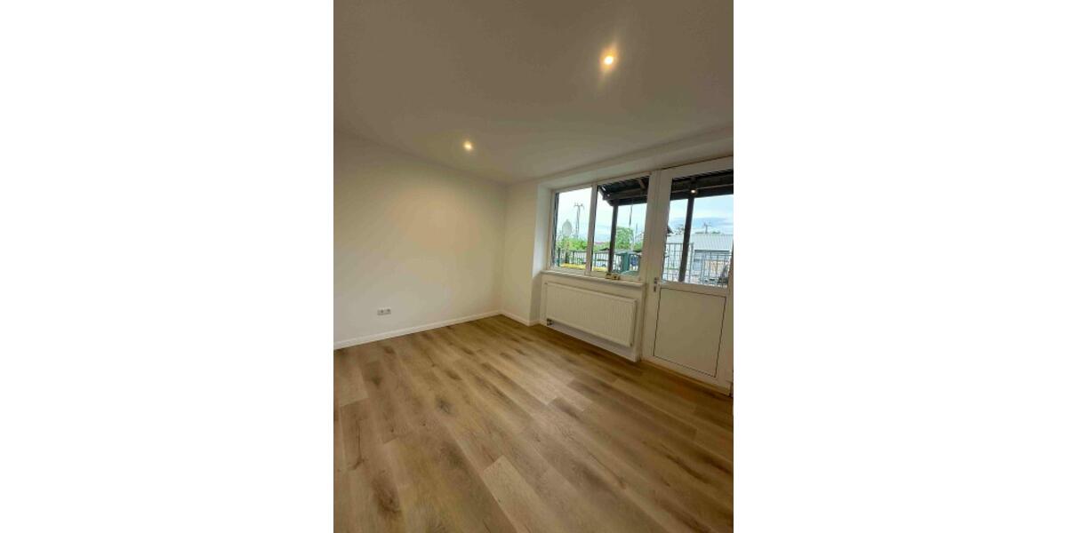Hochparterre Hannover Nord - 4 Zimmer, 110 m&sup2;, 1.490&euro; | Angebot:26610280