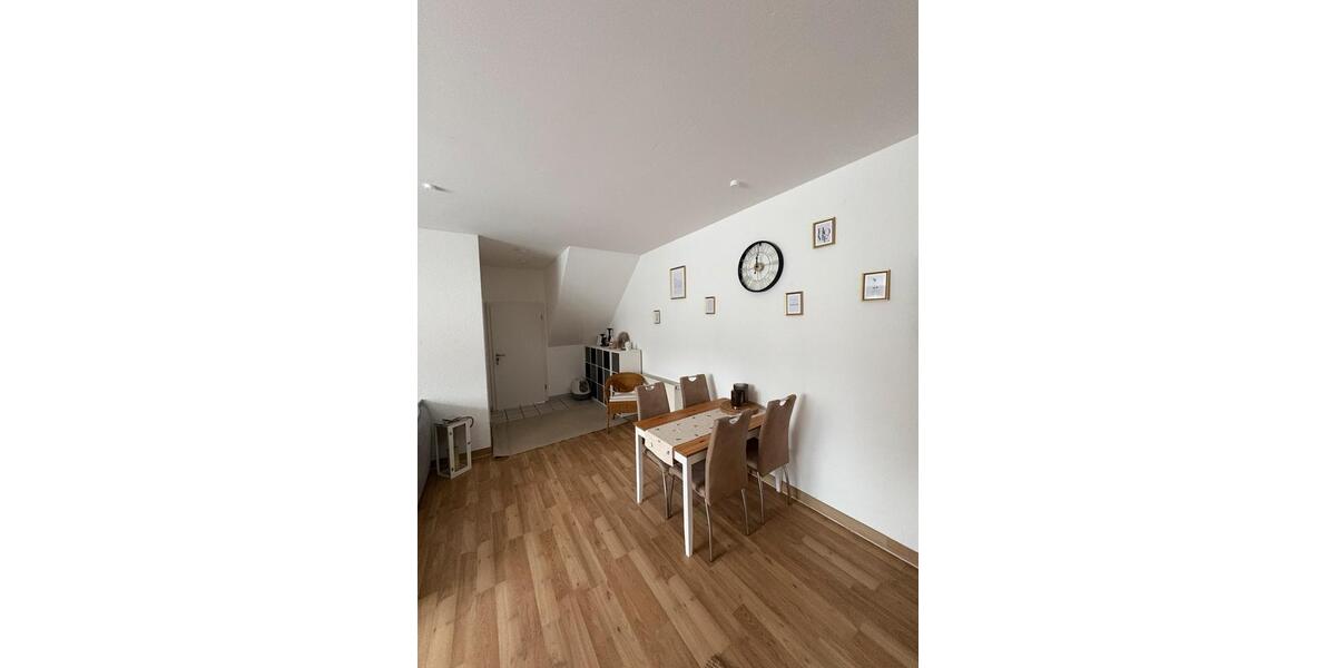 Gewerbehalle + 2 Wohnungen zimmer