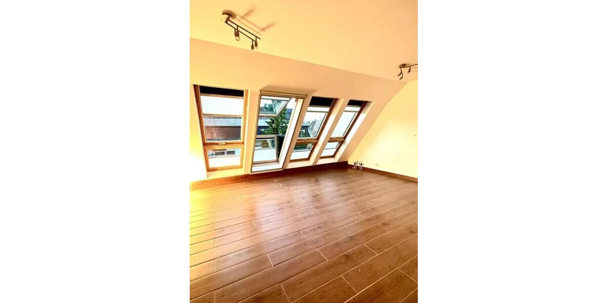 Etagenwohnung Berlin Spandau - 5 Zimmer, 150 m&sup2;, 2.250&euro; | Angebot:25050296