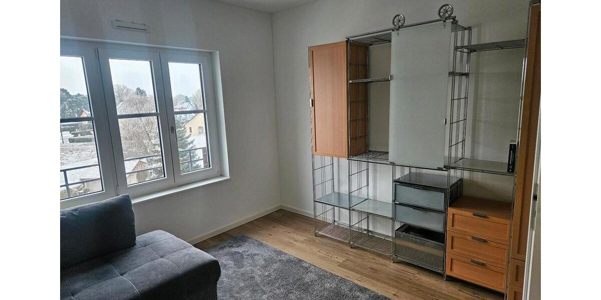 Dachgeschoßwohnung Schöneiche bei Berlin - 2 Zimmer, 120 m&sup2;, 750&euro; | Angebot:24826326